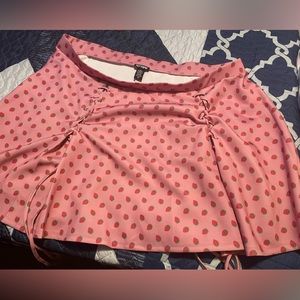 Size 5 NWOT strawberry Skirt